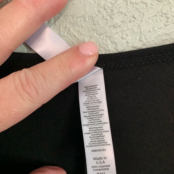 2XL LulaRoe Black Perfect T & TC Skull Legging - Picture 4 of 7